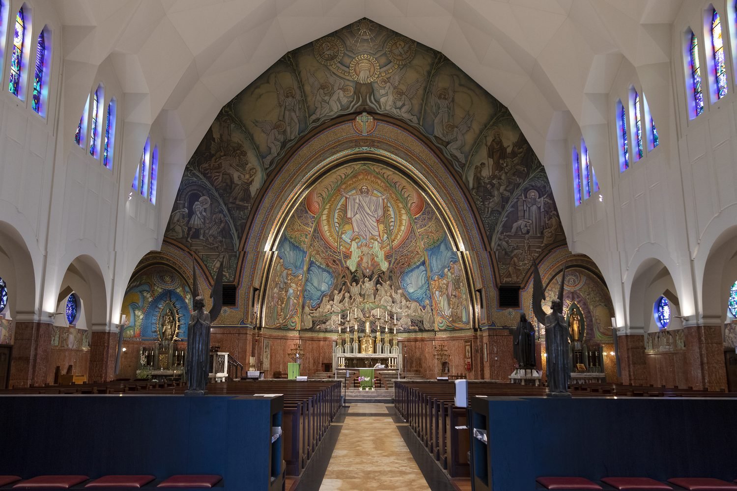 A mosaic apse above a high altar